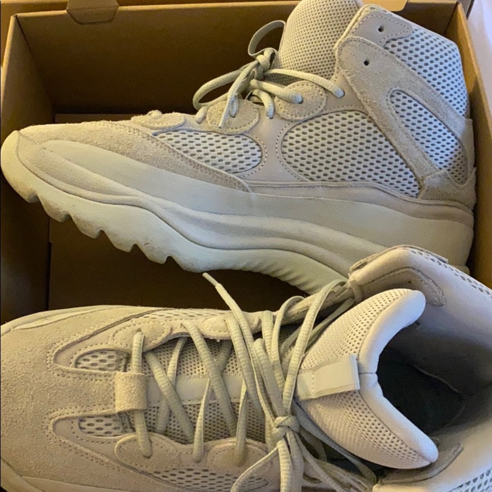 YZY DSRT BT ADIDAS BOOTS